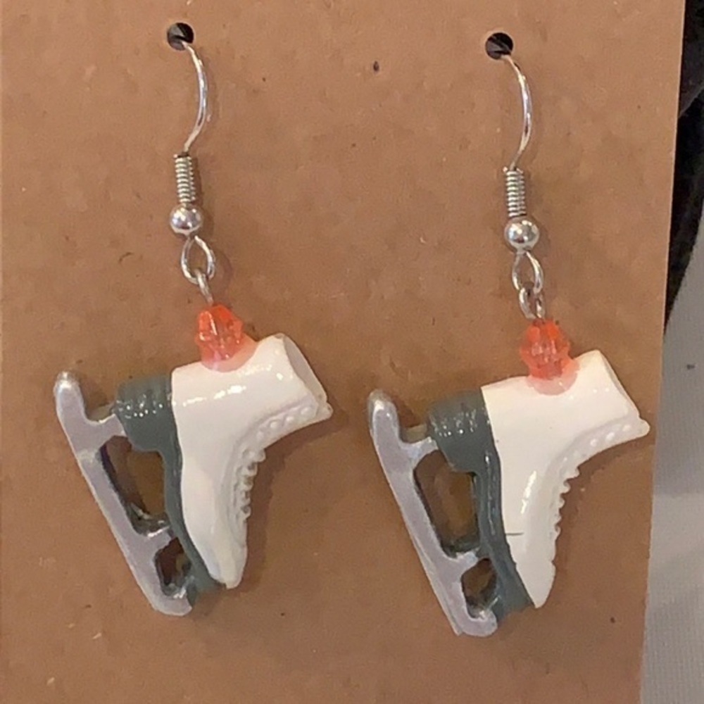 💐5/25 ice skating shoes statement earrings